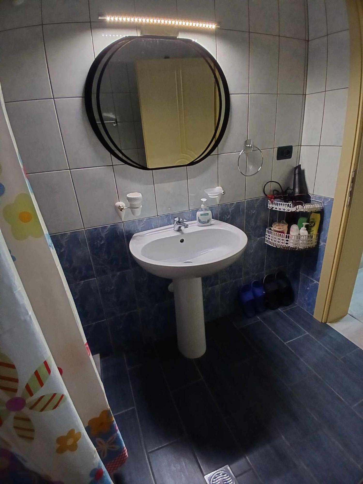 Eniguesthouse Gjirokaster Luaran gambar