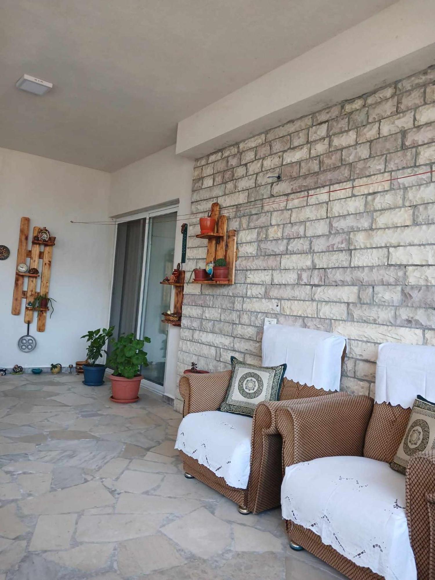 Eniguesthouse Gjirokaster Luaran gambar